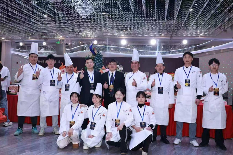 威尼斯官网学子在2025中国餐饮大会...